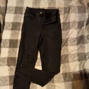 Arie jeans black size 24 fit well butt lifting